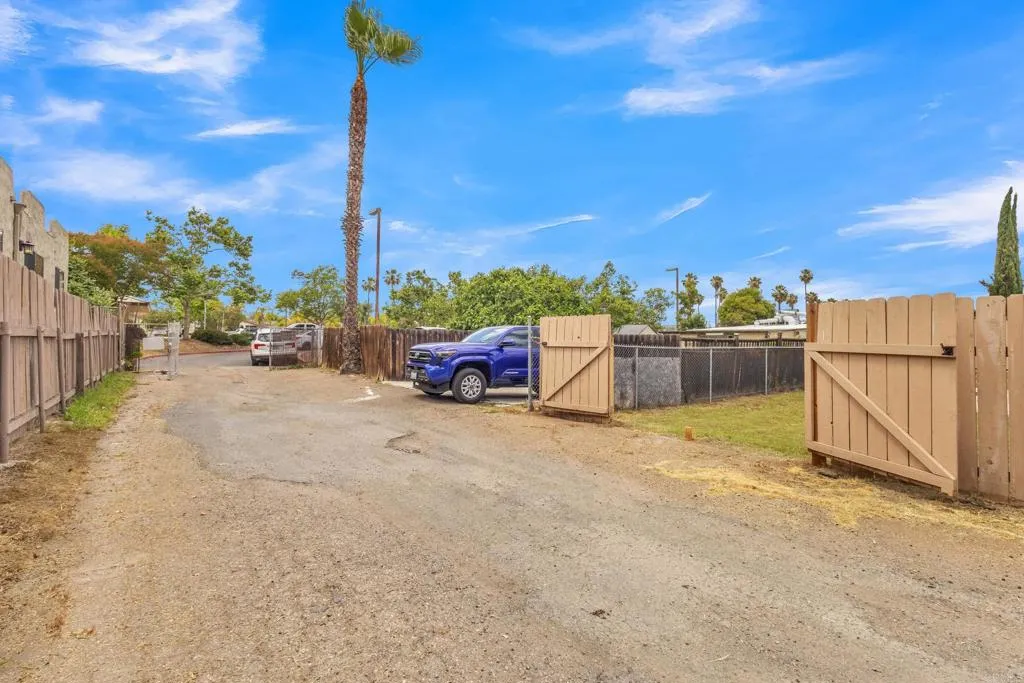 https://cdn.realtyfeed.com/cdn/127/306709964/0a786957ed62adf885c46ce7cd4811fb.webp