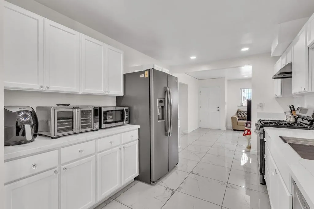 https://cdn.realtyfeed.com/cdn/127/306709964/11975d8531d7c59ffa8af461517bab61.webp