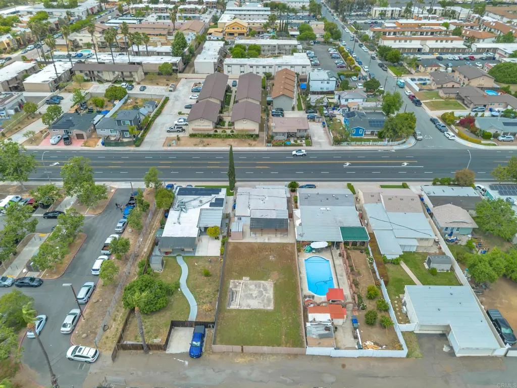 https://cdn.realtyfeed.com/cdn/127/306709964/ca89bb8265e128aa7ce2862e5c34d761.webp