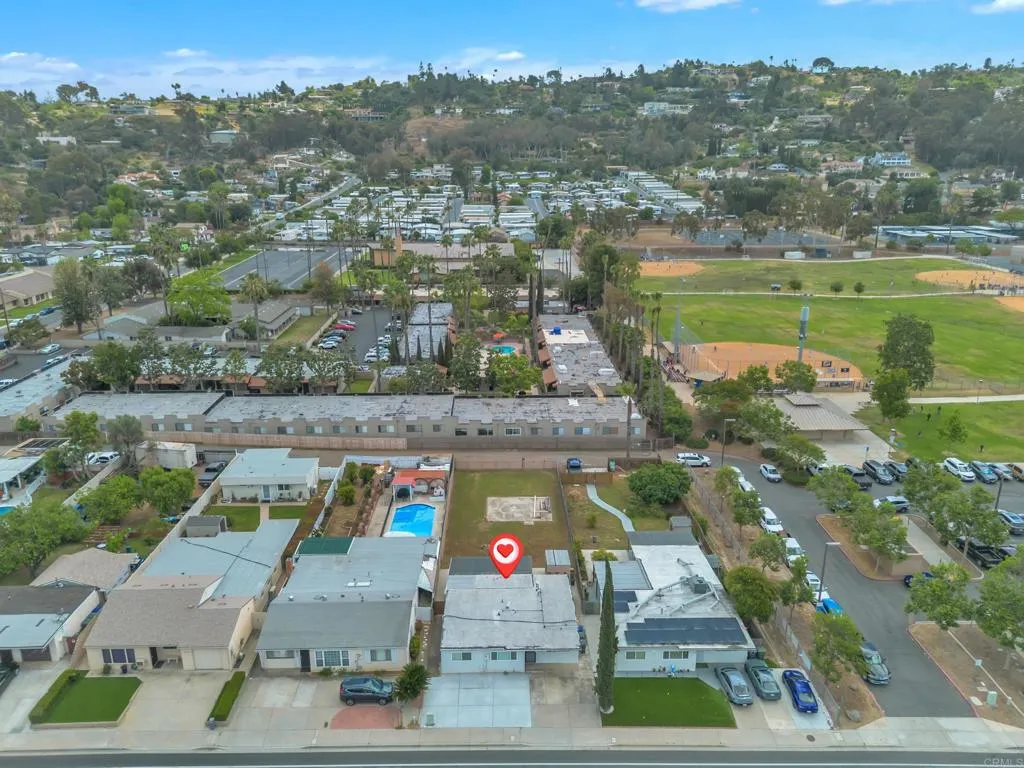https://cdn.realtyfeed.com/cdn/127/306709964/f0fa6d92a3433e75abebf2c591919dac.webp