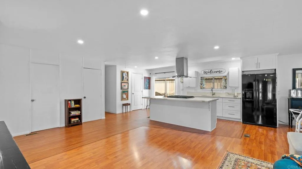 https://cdn.realtyfeed.com/cdn/127/306710008/0a94f8ea7ea6de5daae3ad9463c85e0f.webp