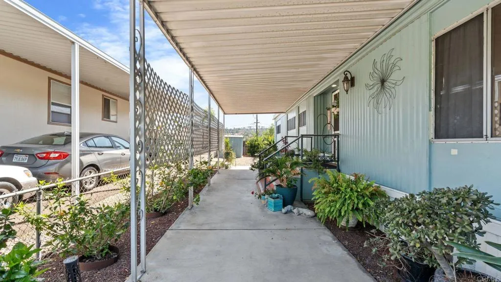 https://cdn.realtyfeed.com/cdn/127/306710008/1b3b7b703cb59ed2aa551951b279b81c.webp