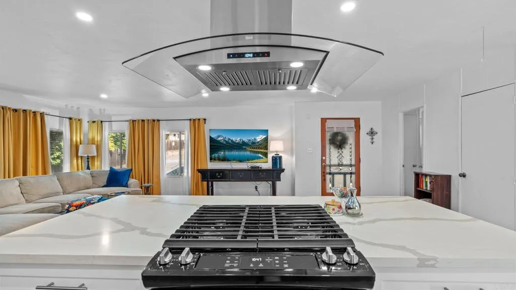 https://cdn.realtyfeed.com/cdn/127/306710008/635a50f7441ba2583110d7e0e2e36d81.webp