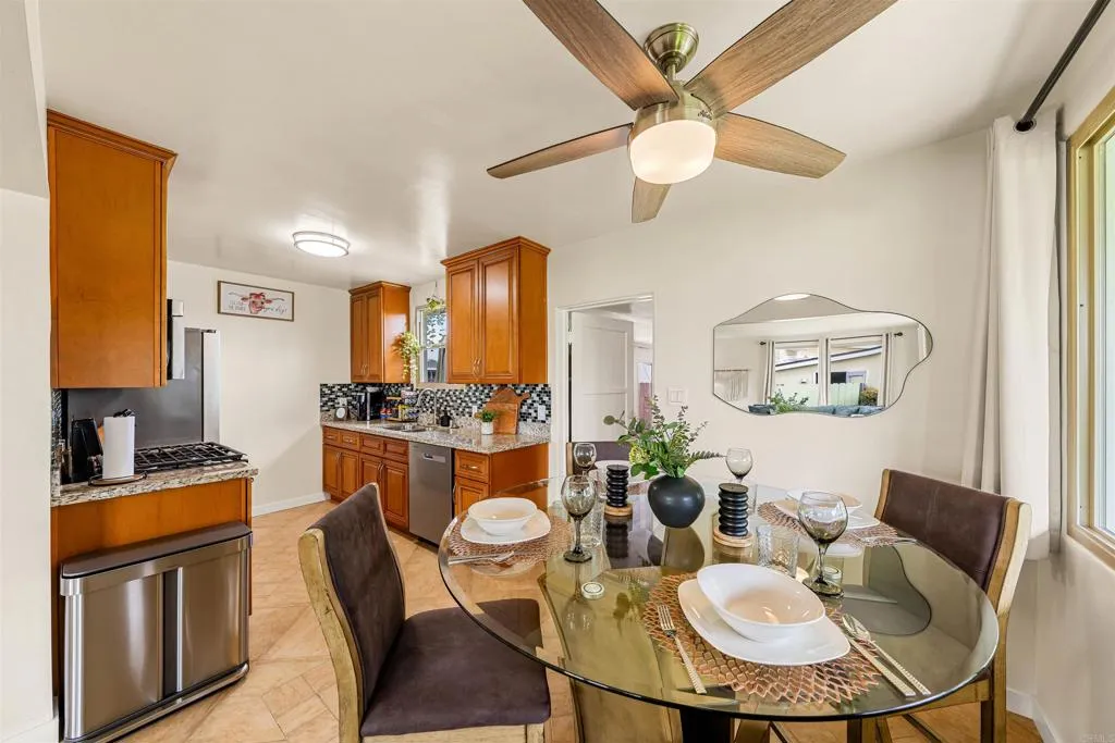 https://cdn.realtyfeed.com/cdn/127/306710062/1d7bb4592e3c29327b5c41ee7c372b4b.webp