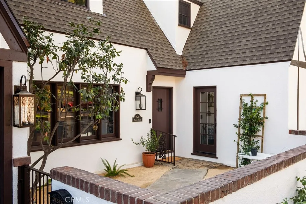 Altadena, CA 91001