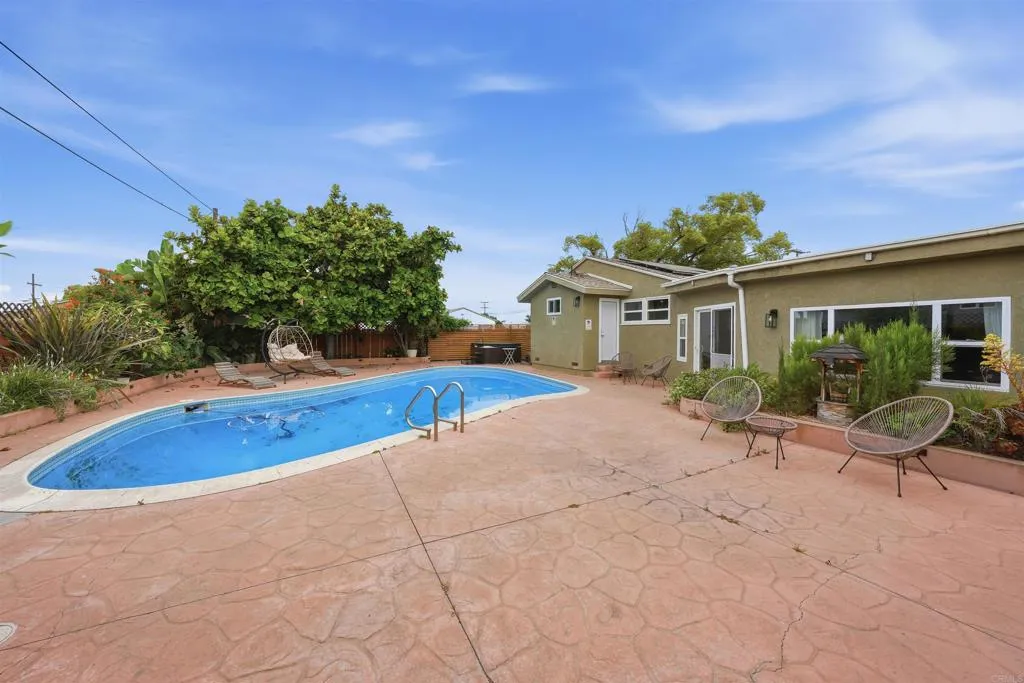 https://cdn.realtyfeed.com/cdn/127/306710195/3098d450491611dfa187c87f4c3f33e3.webp
