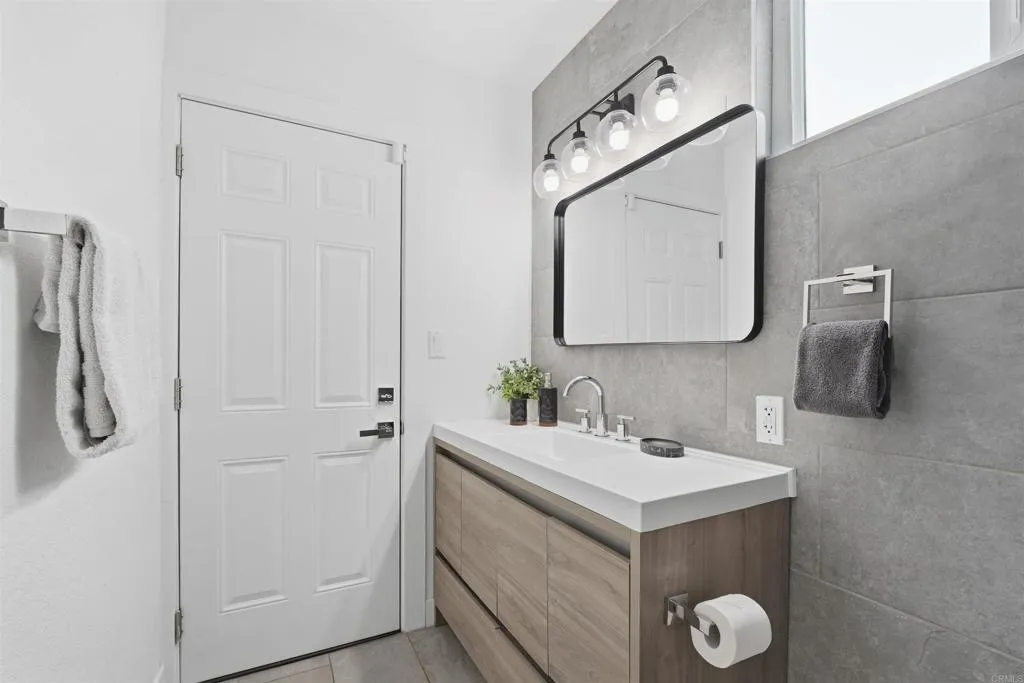 https://cdn.realtyfeed.com/cdn/127/306710195/ac4db2ed8432dd661a108d25670fbd5c.webp