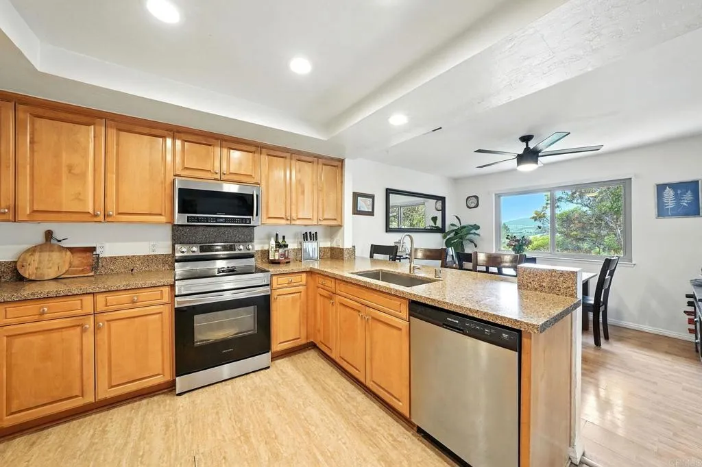 Photo #12: PTP2603396 Listing: Photo #12