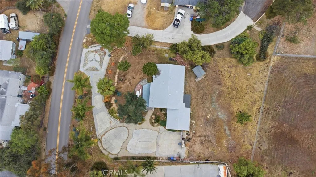 https://cdn.realtyfeed.com/cdn/127/306710254/1bad2e4b60914d6c79db29c3813a9070.webp