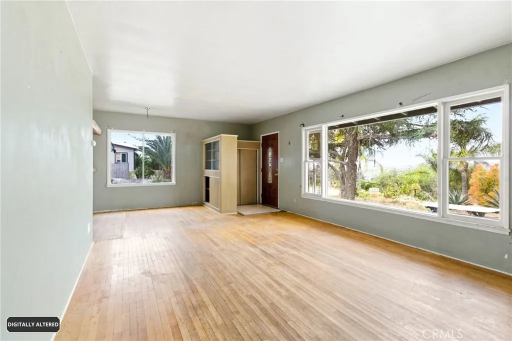 https://cdn.realtyfeed.com/cdn/127/306710254/891382d201e245d69927482a90b5c7f0.webp