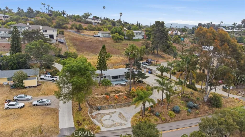 https://cdn.realtyfeed.com/cdn/127/306710254/ab94a88d6bf864a914332cb60e424ee9.webp