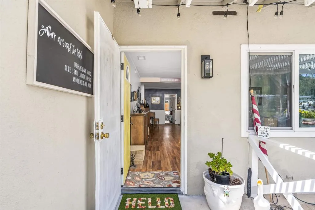 https://cdn.realtyfeed.com/cdn/127/306710307/e048fc072b2990a726896ae628783f9a.webp