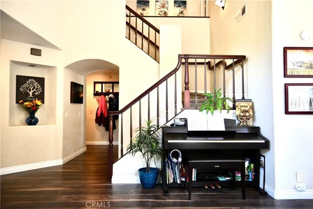 https://cdn.realtyfeed.com/cdn/127/306710324/5463cf1d00df8d728600533f05f2fd73.webp