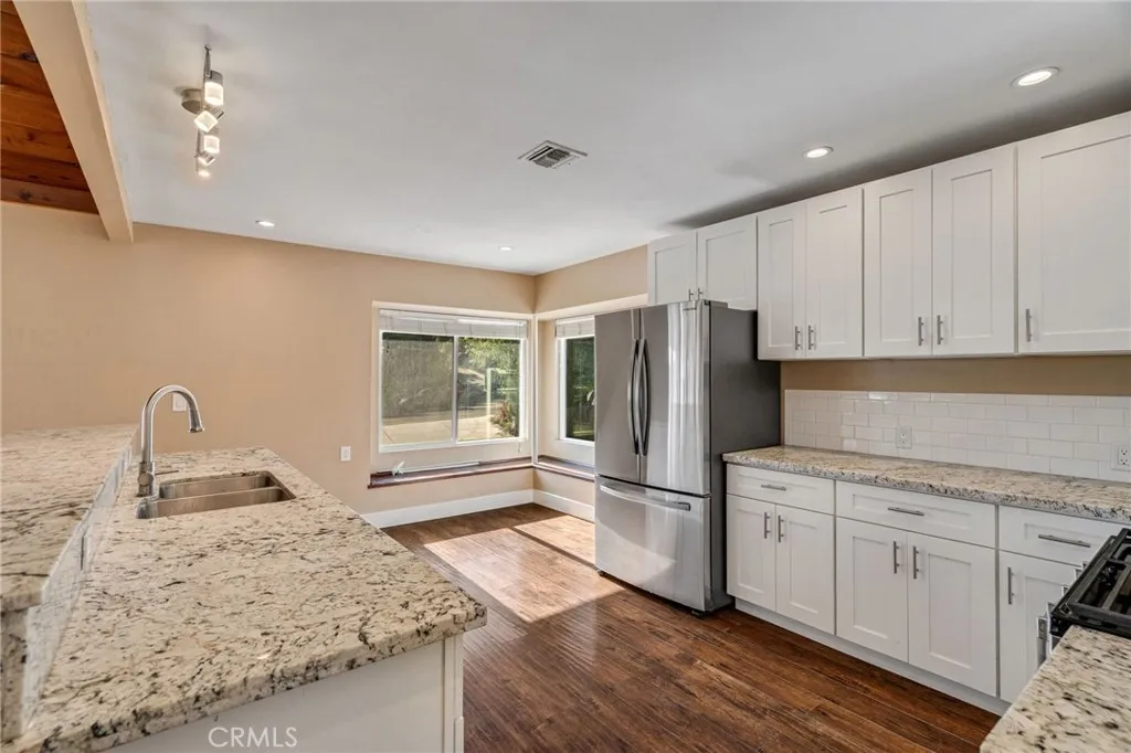 https://cdn.realtyfeed.com/cdn/127/306710354/74a7471e3275e14066abc6365c3163d7.webp