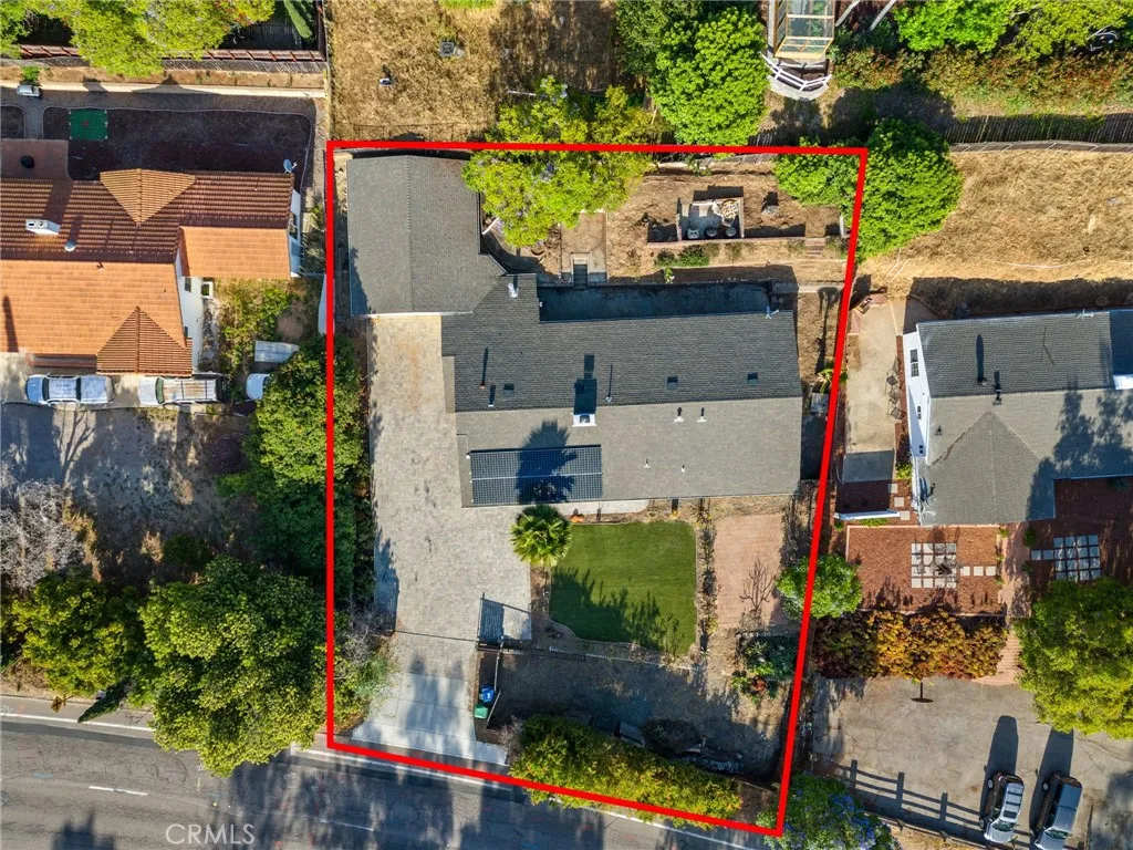 https://cdn.realtyfeed.com/cdn/127/306710354/7af99a06bbdf3fe00b5d377e2c2d74c1.webp