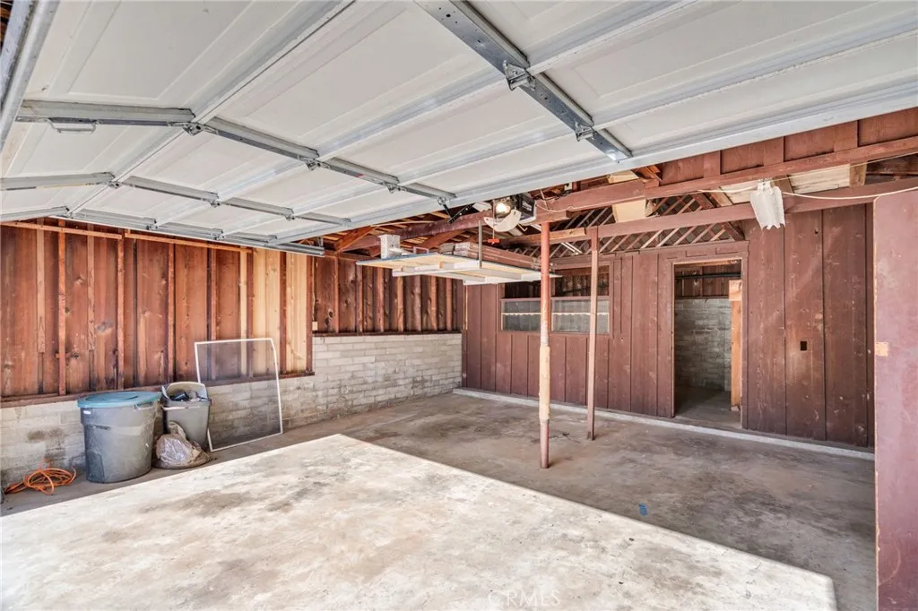https://cdn.realtyfeed.com/cdn/127/306710354/bd3c0283cf2332c0be6b045931f1d48c.webp