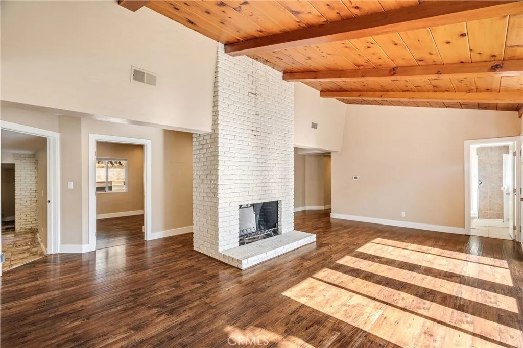 https://cdn.realtyfeed.com/cdn/127/306710354/ed81abe41753aee8b50180012864c7fd.webp