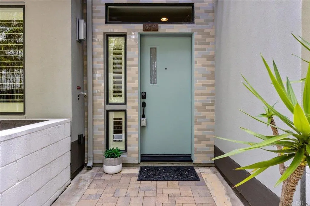 https://cdn.realtyfeed.com/cdn/127/306710370/4f32b06a5bd885536d5af89205a445d2.webp