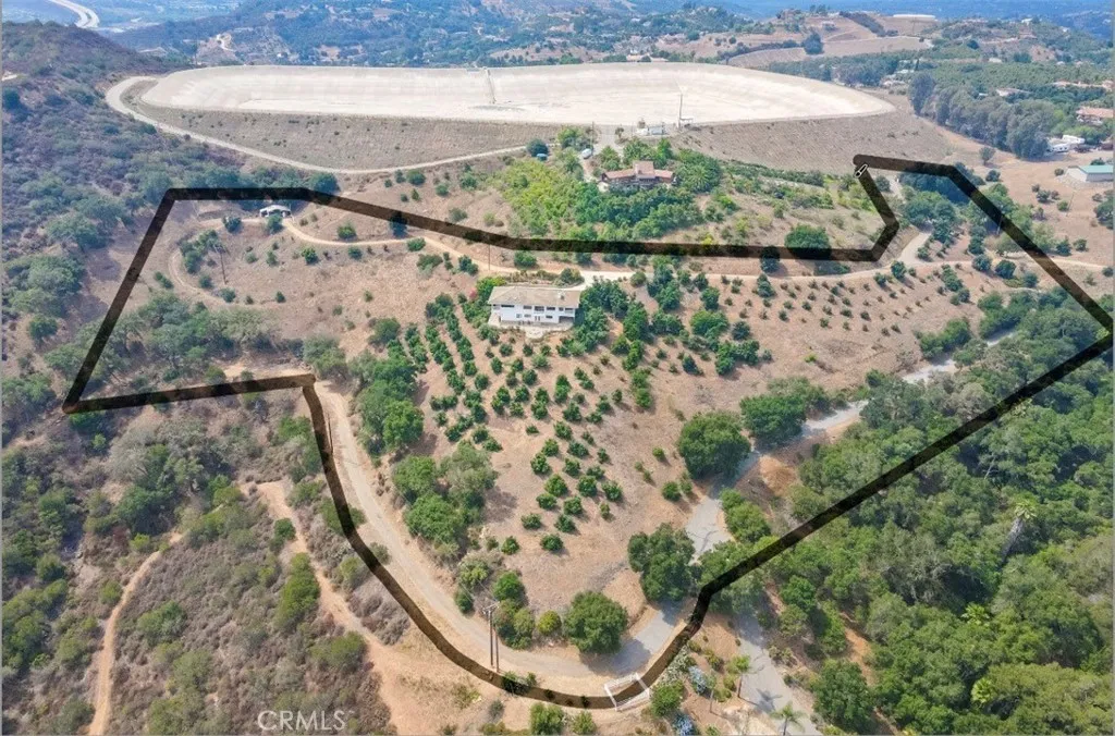 https://cdn.realtyfeed.com/cdn/127/306710377/1f36be739dfc281ae6240291e6ba0d07.webp