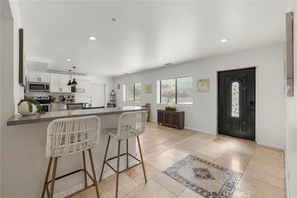https://cdn.realtyfeed.com/cdn/127/306710377/2addd6fad0fc88755450c3e18378ba19.webp