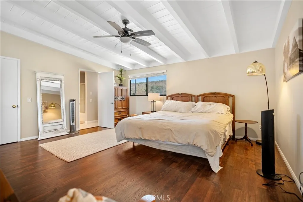 https://cdn.realtyfeed.com/cdn/127/306710377/3898944a8d57348bb550ee85481cd9f5.webp