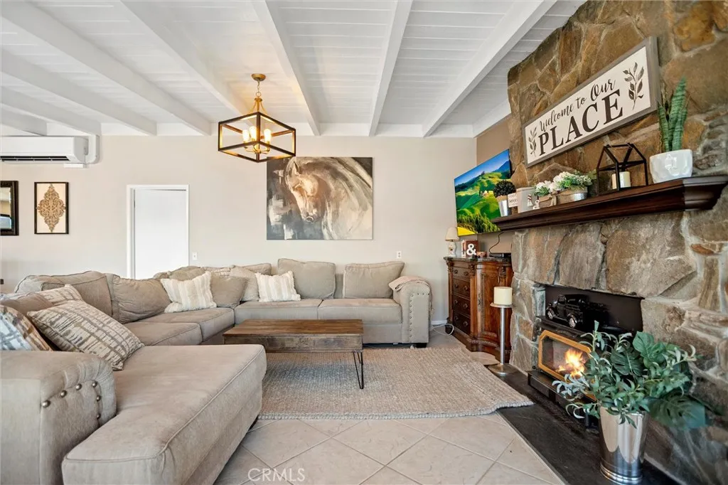 https://cdn.realtyfeed.com/cdn/127/306710377/59c1139659e318dbf17c7021f42a85d6.webp