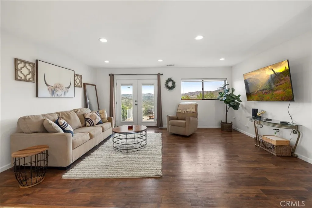 https://cdn.realtyfeed.com/cdn/127/306710377/9b3905f76ec2e5a078060e36e23ebf3c.webp
