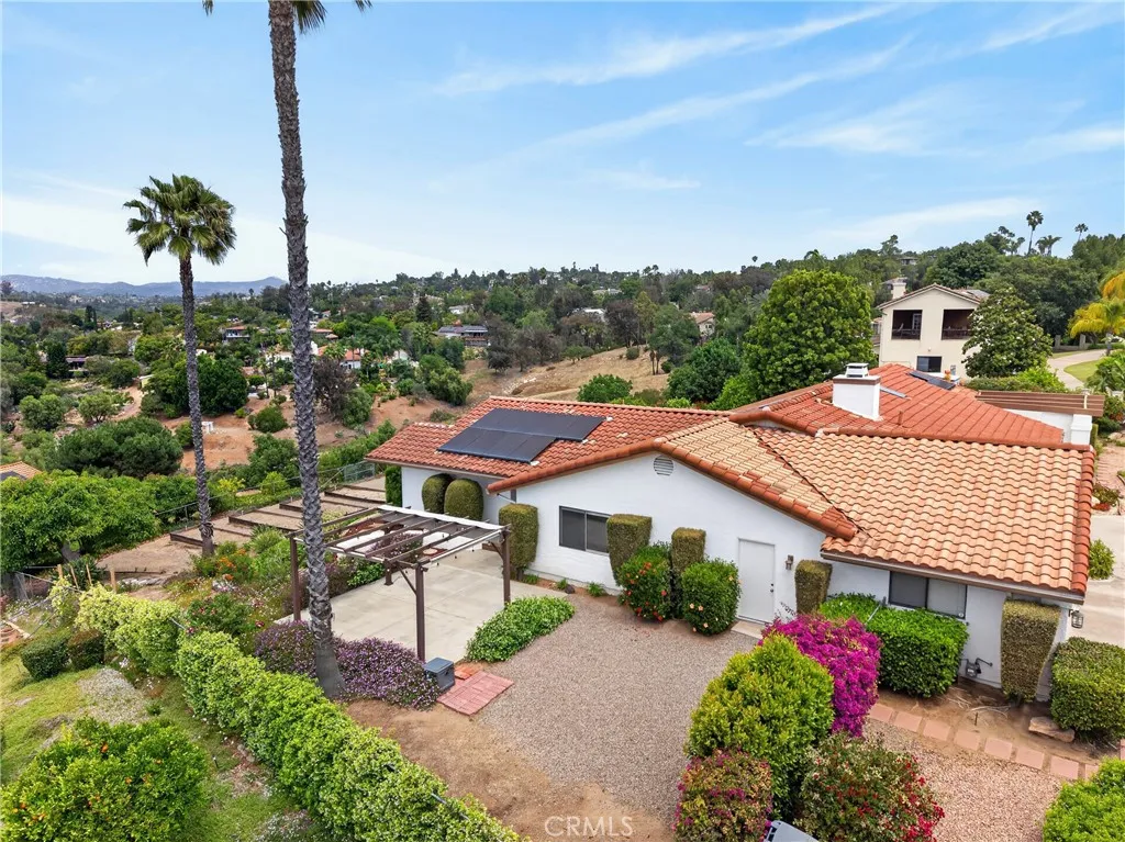 https://cdn.realtyfeed.com/cdn/127/306710406/04b3e2735dd593d4c0456b4edcc202f6.webp