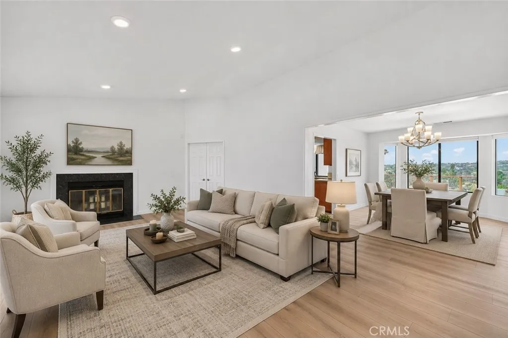 https://cdn.realtyfeed.com/cdn/127/306710406/0c61c592ca996da79a5b60b4509047e7.webp