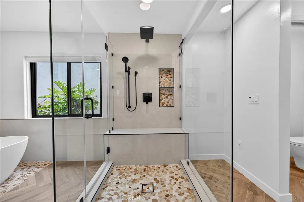https://cdn.realtyfeed.com/cdn/127/306710406/1cefc7b1d95a86b2e92c5be06cde9282.webp
