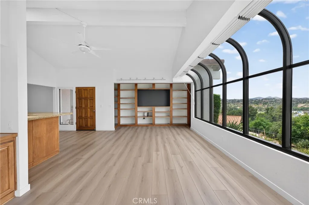 https://cdn.realtyfeed.com/cdn/127/306710406/3b8ce0d487484cfb9f13fcd1a3ea7ef2.webp