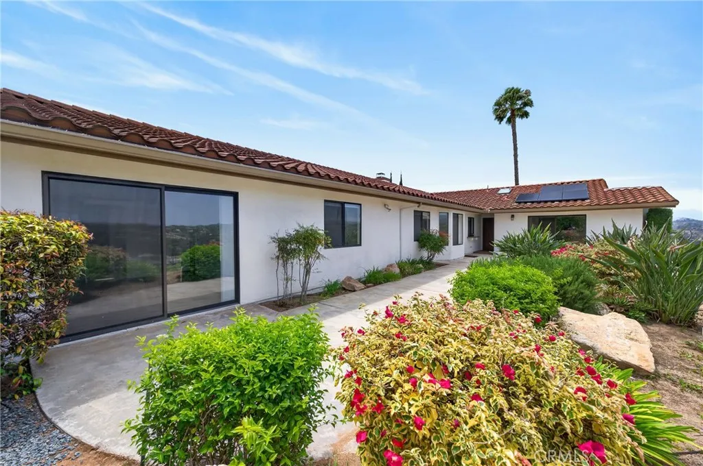 https://cdn.realtyfeed.com/cdn/127/306710406/8ccce1c61053faea0b9b2317637f2e94.webp