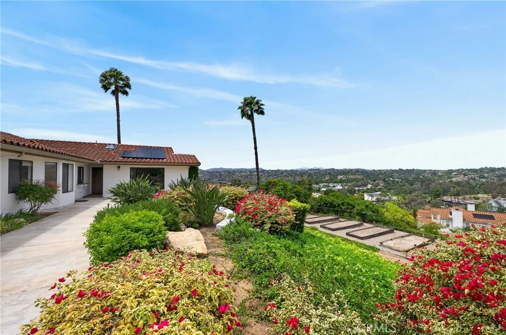 https://cdn.realtyfeed.com/cdn/127/306710406/ba78f8b57ad74ee089baa80cbef973fc.webp