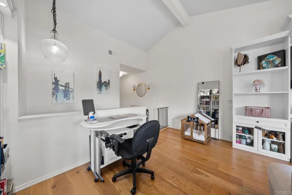 https://cdn.realtyfeed.com/cdn/127/306710420/cee4f7f4718347a28eb15f627114c4ce.webp