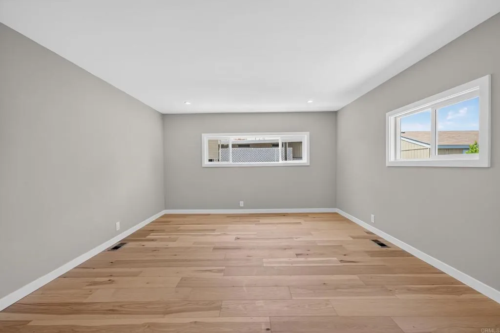 https://cdn.realtyfeed.com/cdn/127/306710445/02317d4c5590013bfbb9ac809683eb9d.webp