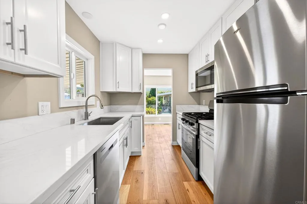 https://cdn.realtyfeed.com/cdn/127/306710445/2ac8066981620c8fd5f6f2ac85f3c602.webp