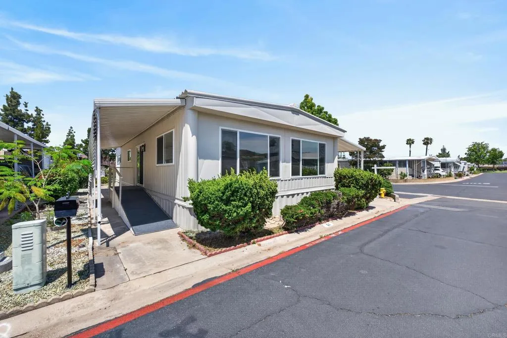 https://cdn.realtyfeed.com/cdn/127/306710445/447f3f141b20b11ef6b4d7fe39ea466d.webp