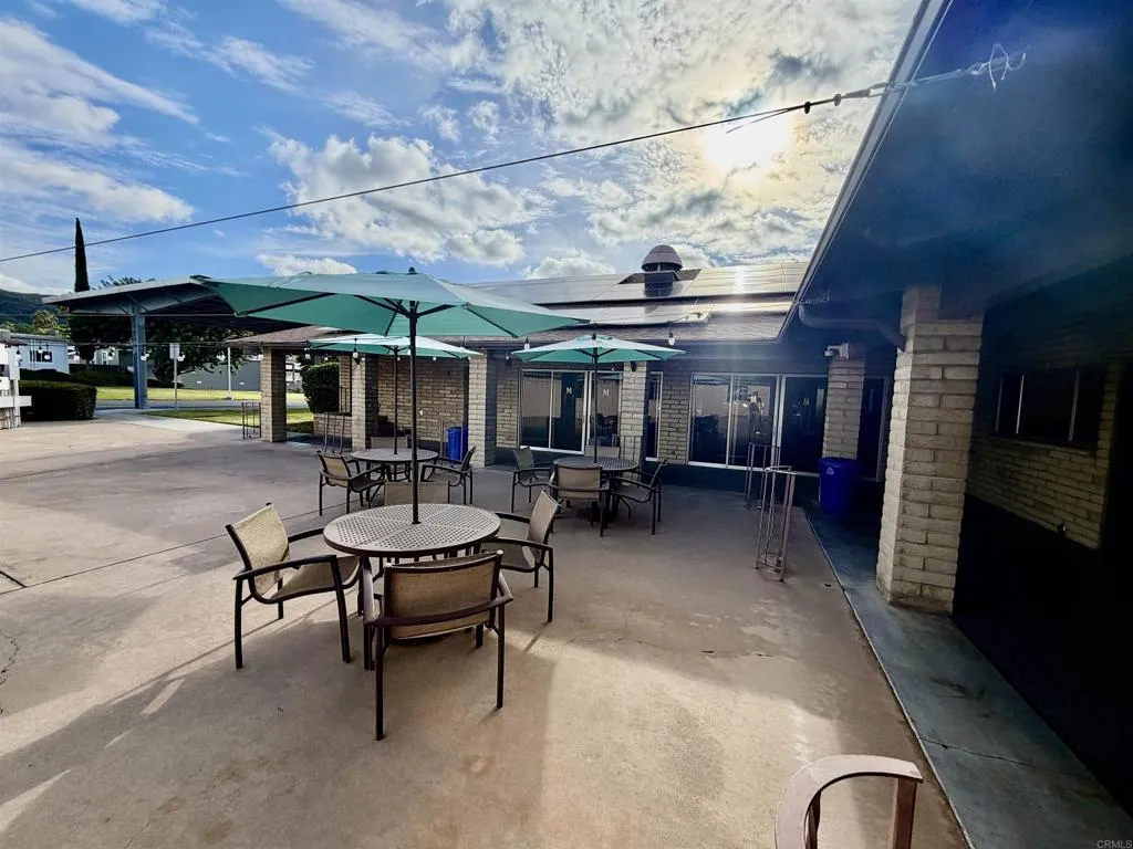 https://cdn.realtyfeed.com/cdn/127/306710445/ce3903ba0c9d7b7ac05d9792c5300548.webp