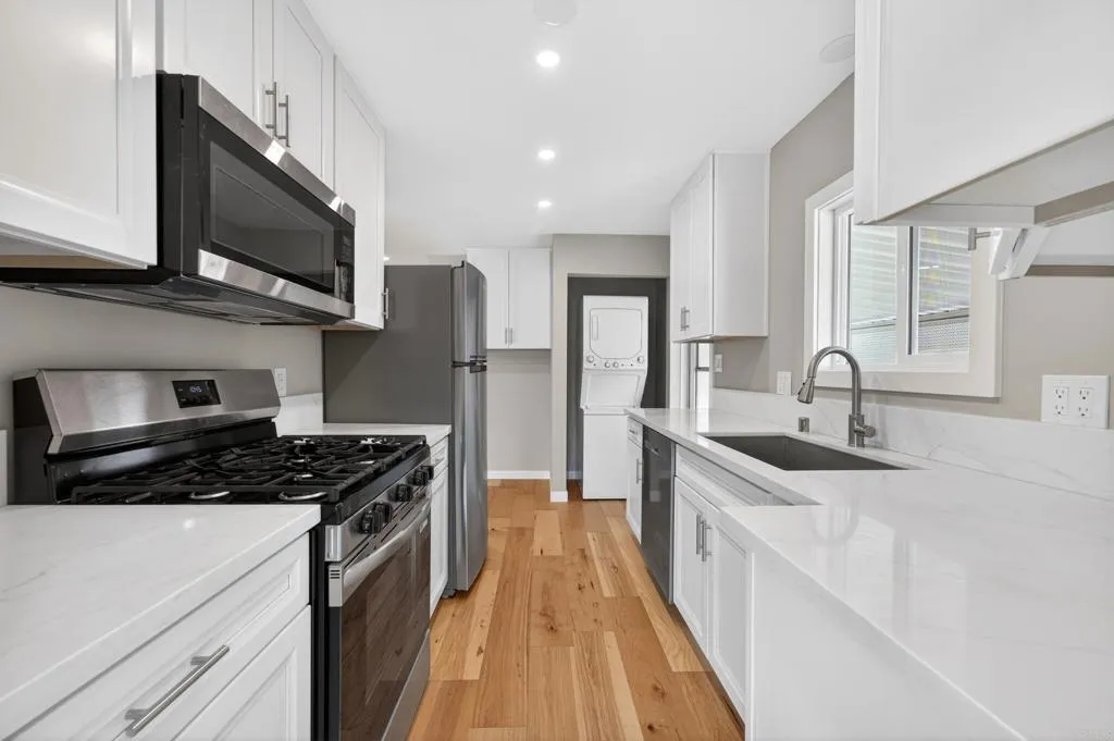 https://cdn.realtyfeed.com/cdn/127/306710445/ea9e47b0c3c28707a7ce466c2c7cd258.webp