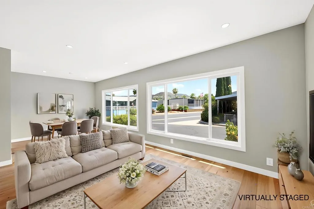 https://cdn.realtyfeed.com/cdn/127/306710445/f11a13b677250fc93ac8e757fb1d3bc7.webp