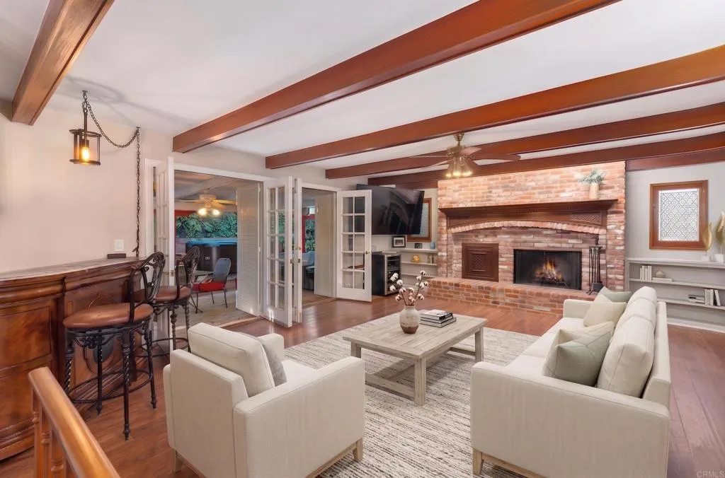 https://cdn.realtyfeed.com/cdn/127/306710449/38b5914c2a85084cb1b22c1c9c8950fe.webp