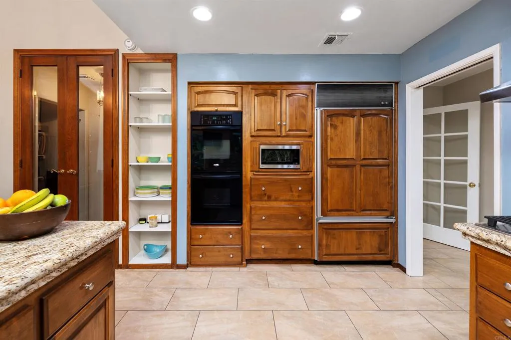 https://cdn.realtyfeed.com/cdn/127/306710449/adf5b07b4017e14eefa6075995806e64.webp