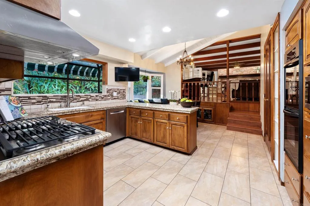 https://cdn.realtyfeed.com/cdn/127/306710449/e83625a2e0999e188238307f03449e4d.webp