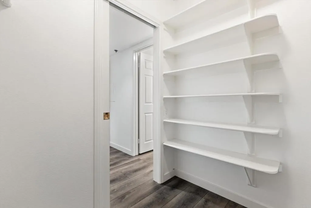 https://cdn.realtyfeed.com/cdn/127/306710488/818d3f32f521578e4e8540bea4e31945.webp