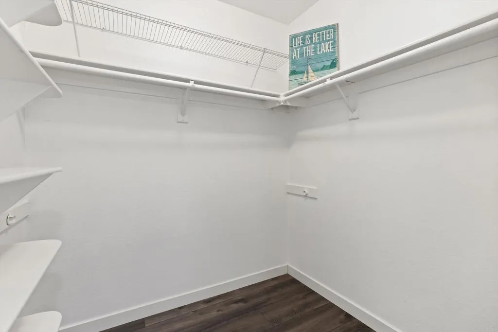 https://cdn.realtyfeed.com/cdn/127/306710488/c7f518803099983a9af29a3d7daf2f36.webp