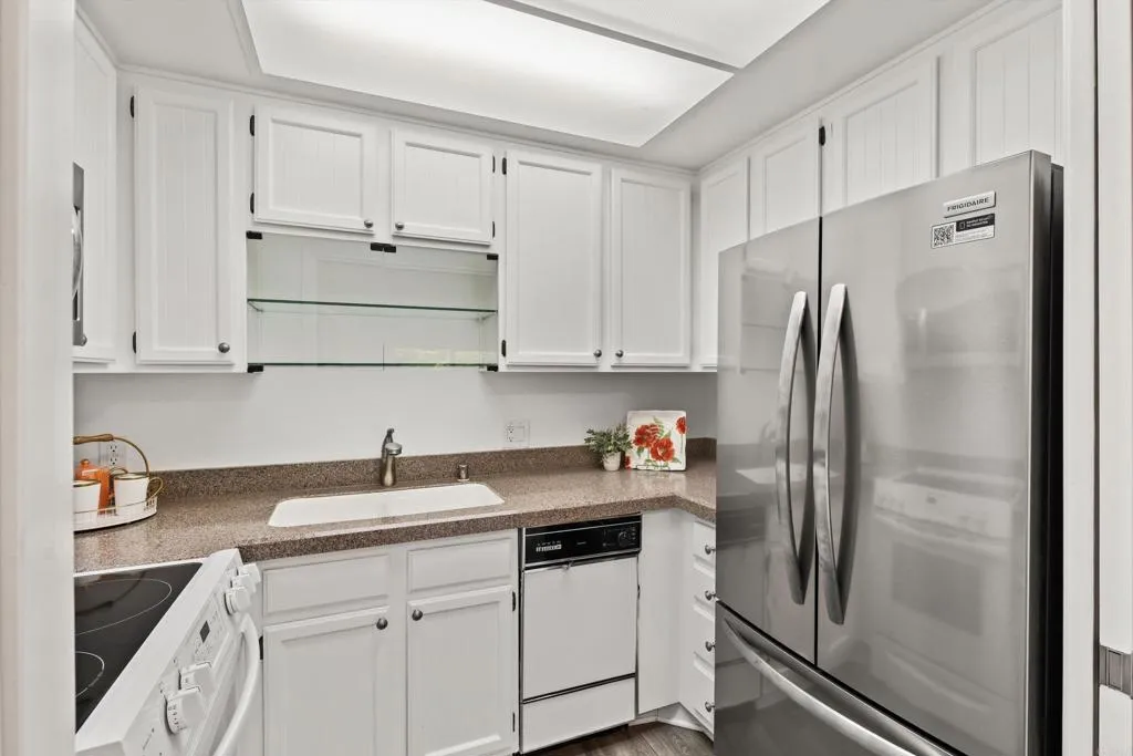 https://cdn.realtyfeed.com/cdn/127/306710488/fcb2a01cc6785ce5185c6ce018633075.webp