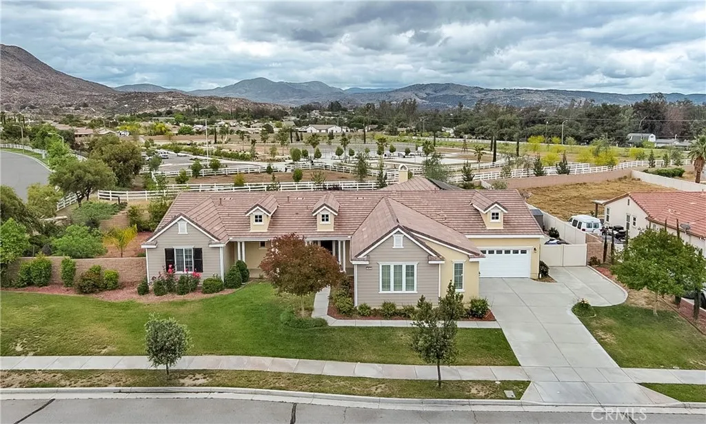 Hemet, CA 92543