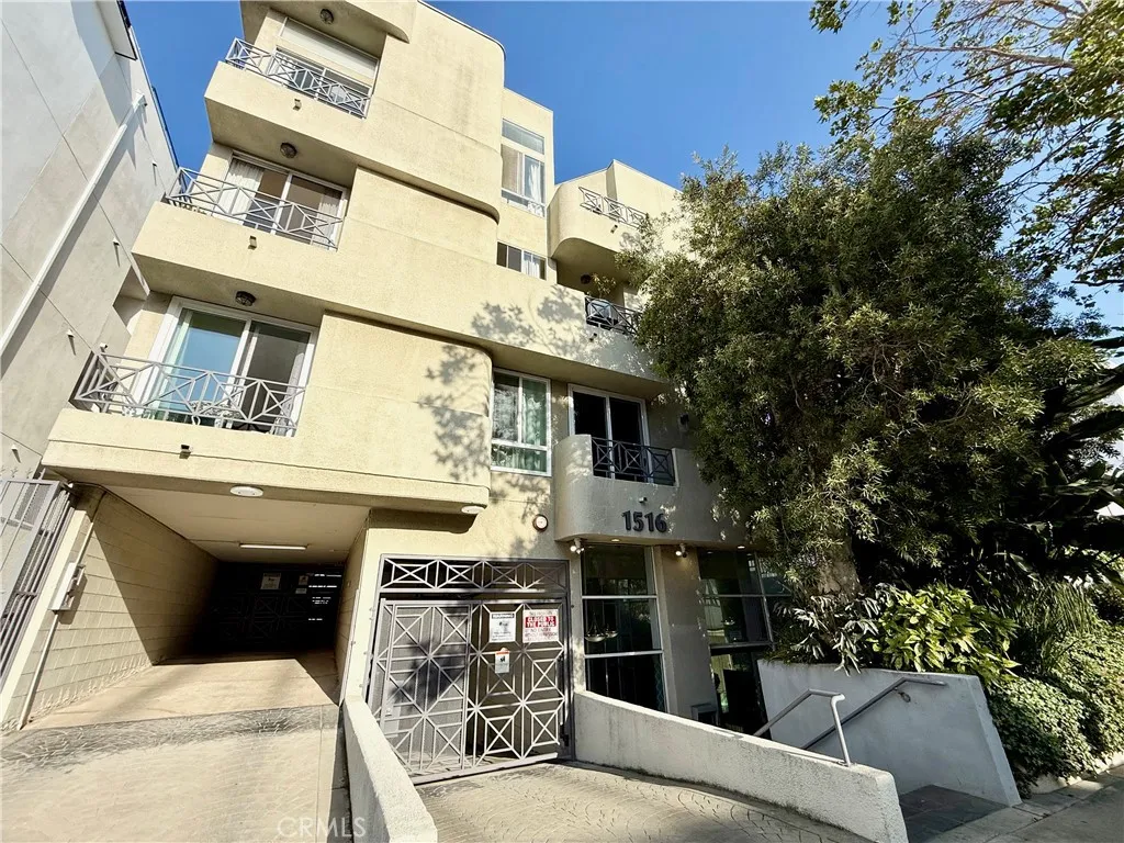 Los Angeles, CA 90035