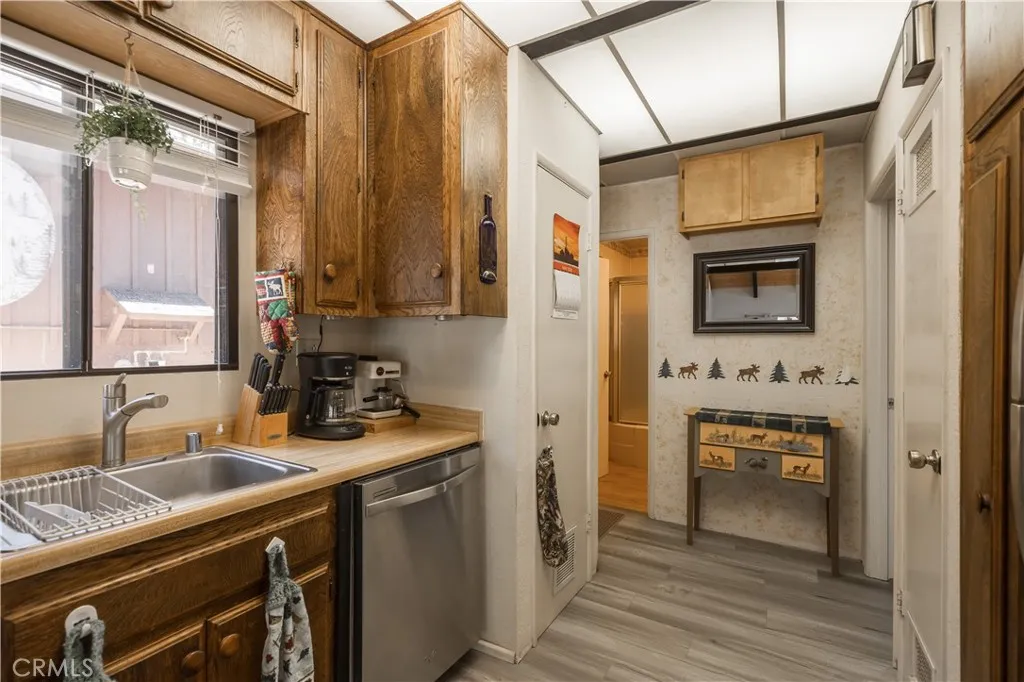 39945 Trail Of The Whispering Pines, Big Bear Lake, CA, 92315