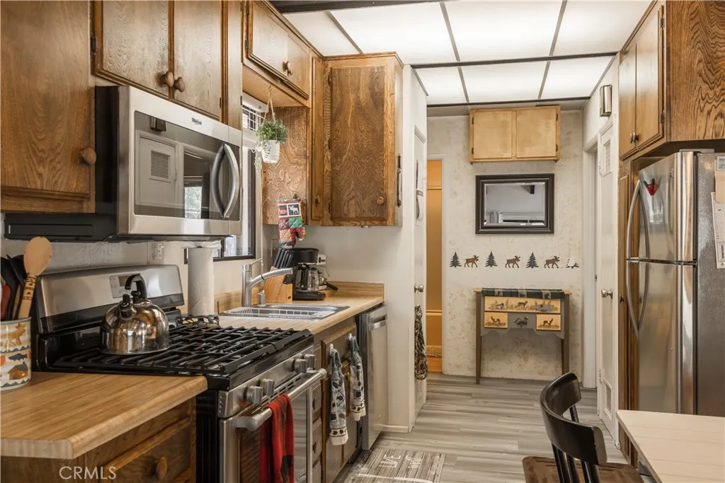 39945 Trail Of The Whispering Pines, Big Bear Lake, CA, 92315